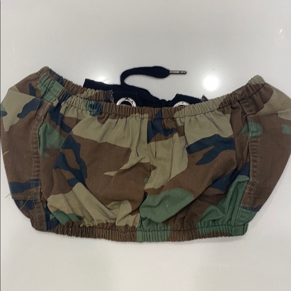 LF crop top - Picture 2 of 3